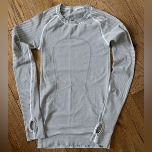 Lululemon Swiftly Tech Long Sleeve Crew